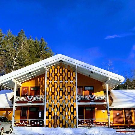 Snowdon Chalet Motel Londonderry Eksteriør billede
